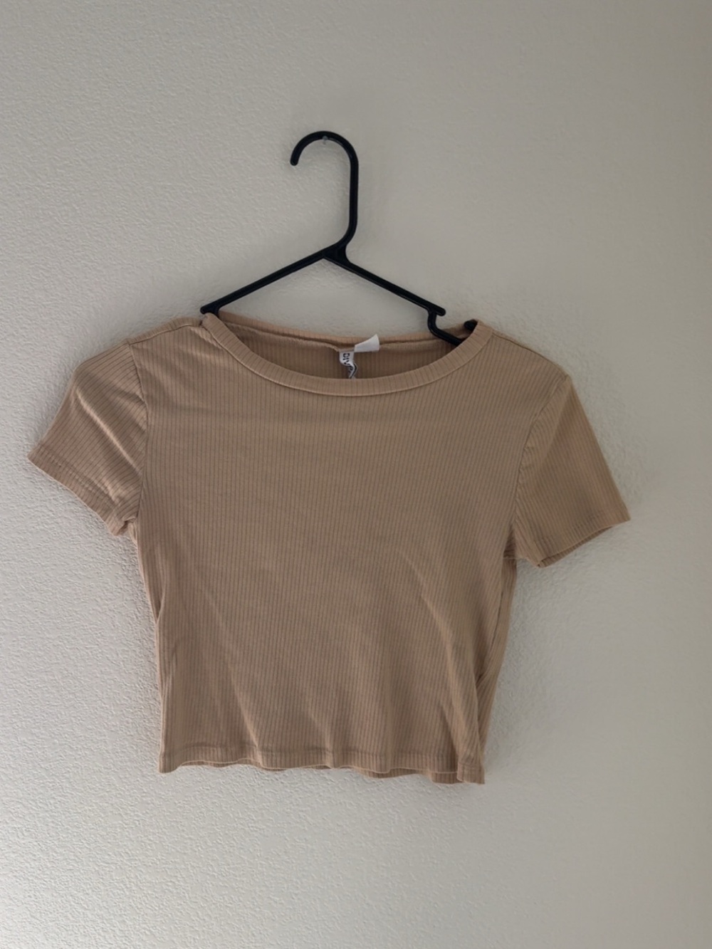 H&M Beige Ribbed Crop Top - Short Sleeve Crew Neck